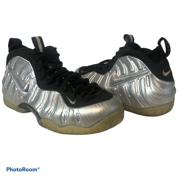 nike air foamposite pro silver surfer